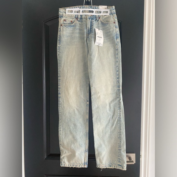 Zara- TRF LOW RISE STRAIGHT CUT JEANS - Picture 3 of 8